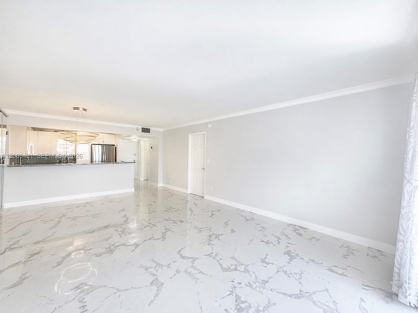 HALLMARK OF HOLLYWOOD CON - Residential