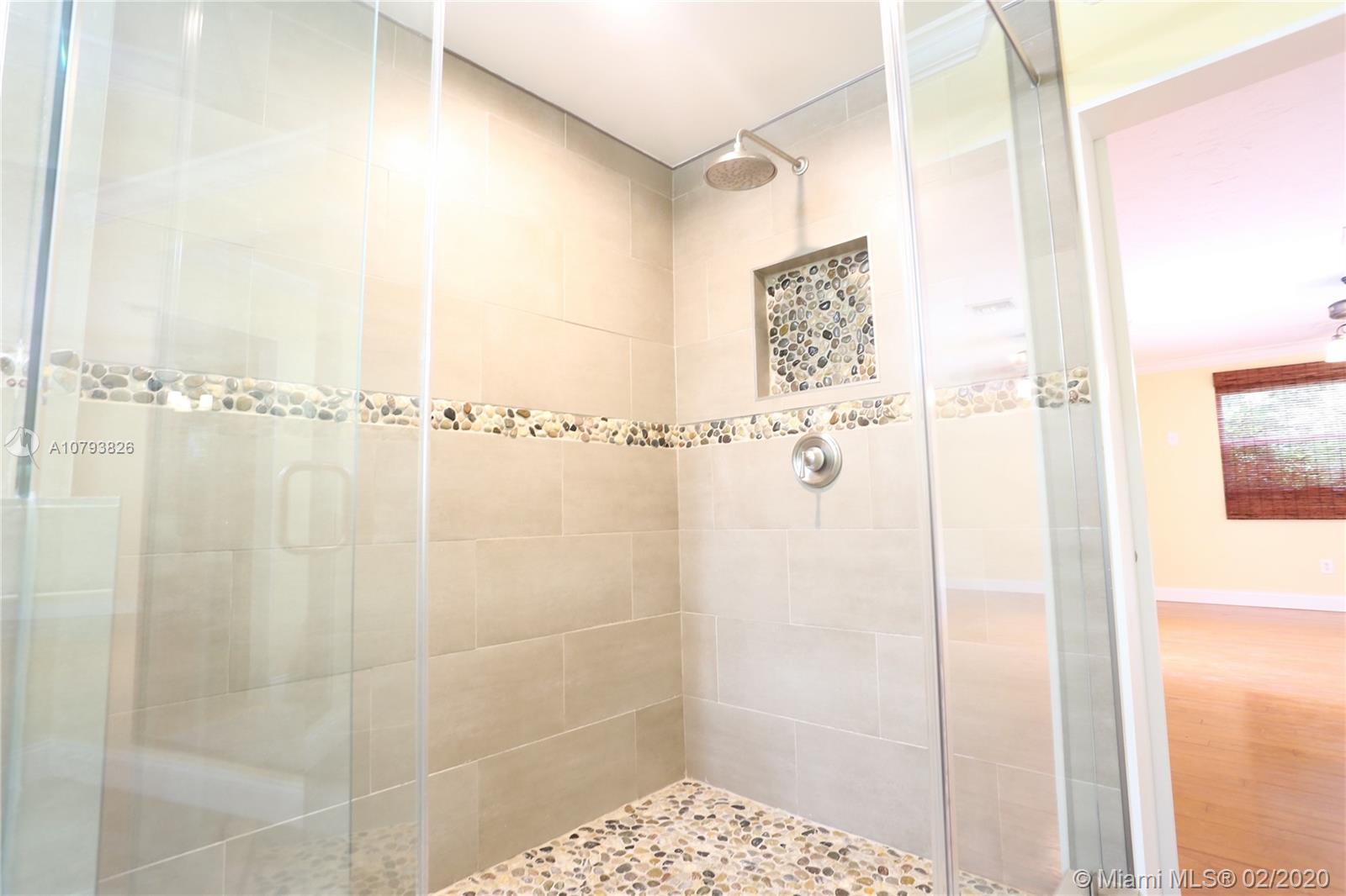 REDLANDS - Residential