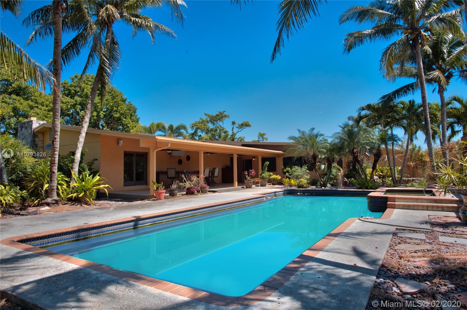 REDLANDS - Residential