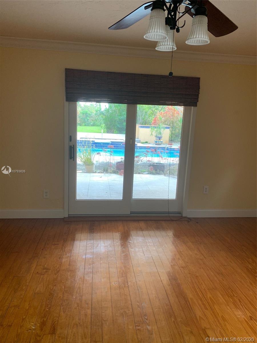 REDLANDS - Residential