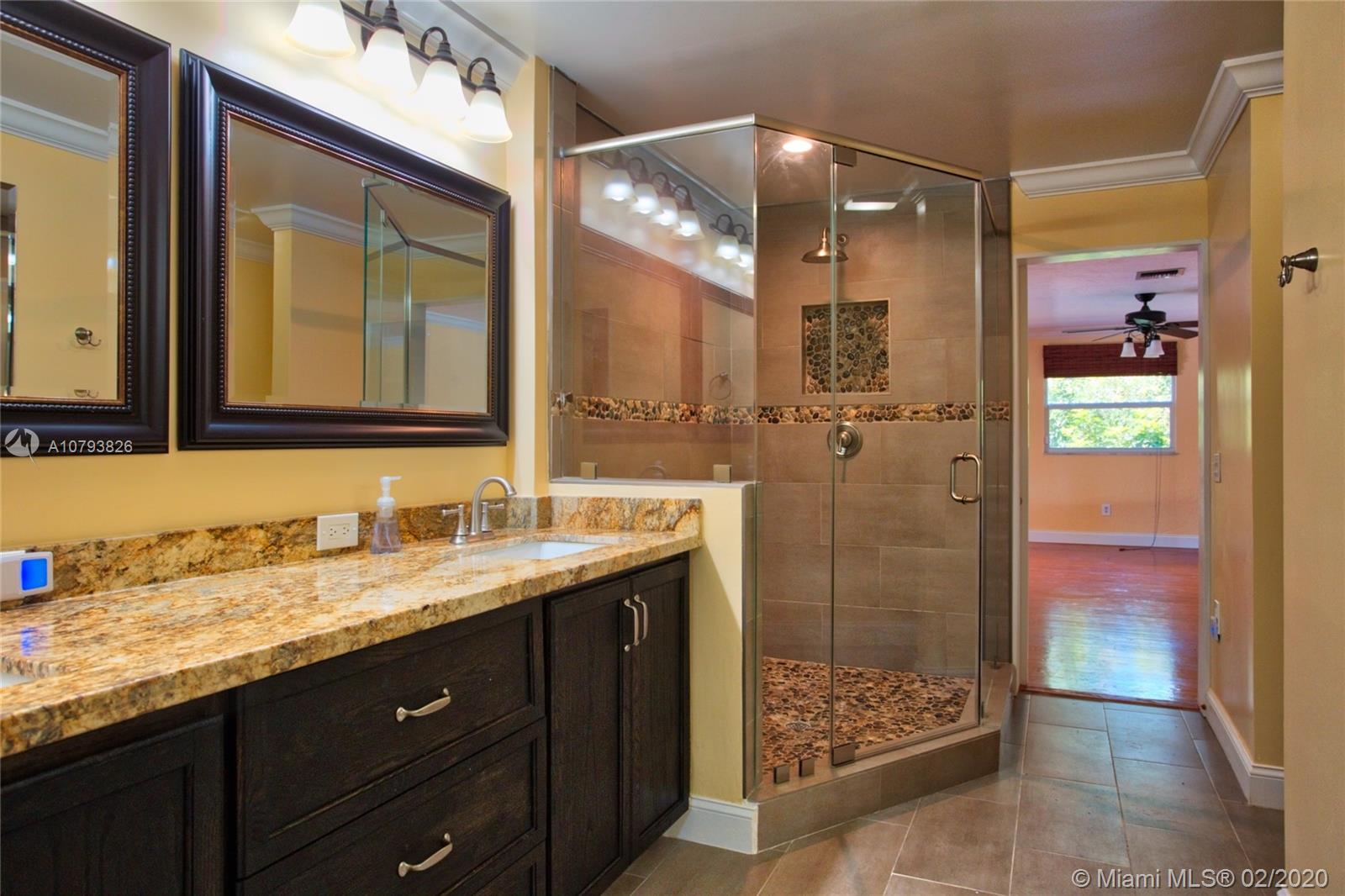 REDLANDS - Residential