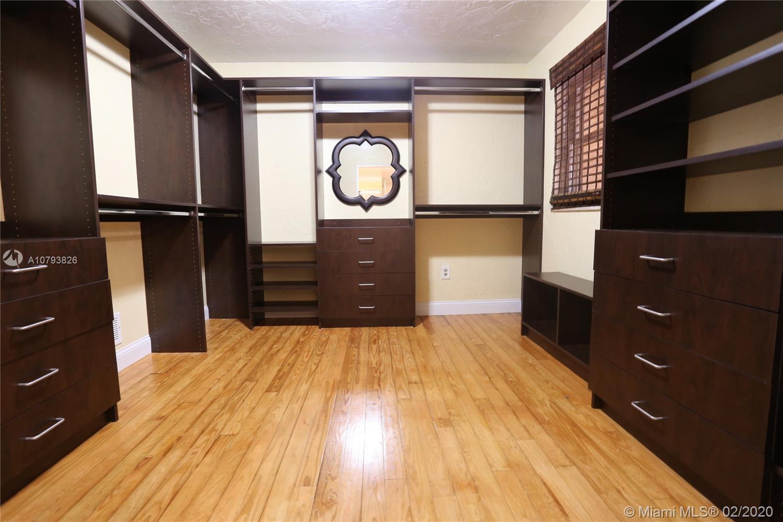 REDLANDS - Residential