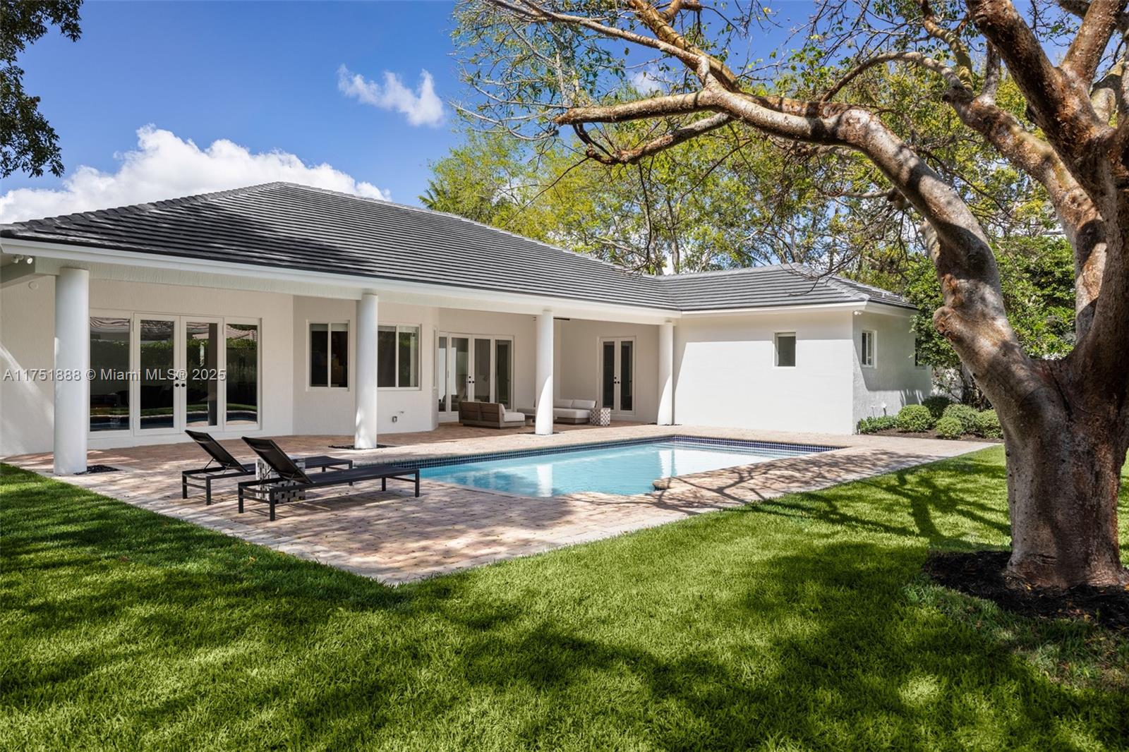 KILLIAN GROVE ESTATES - Residential