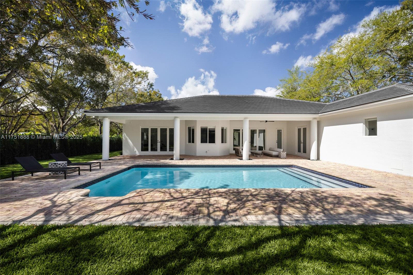 KILLIAN GROVE ESTATES - Residential