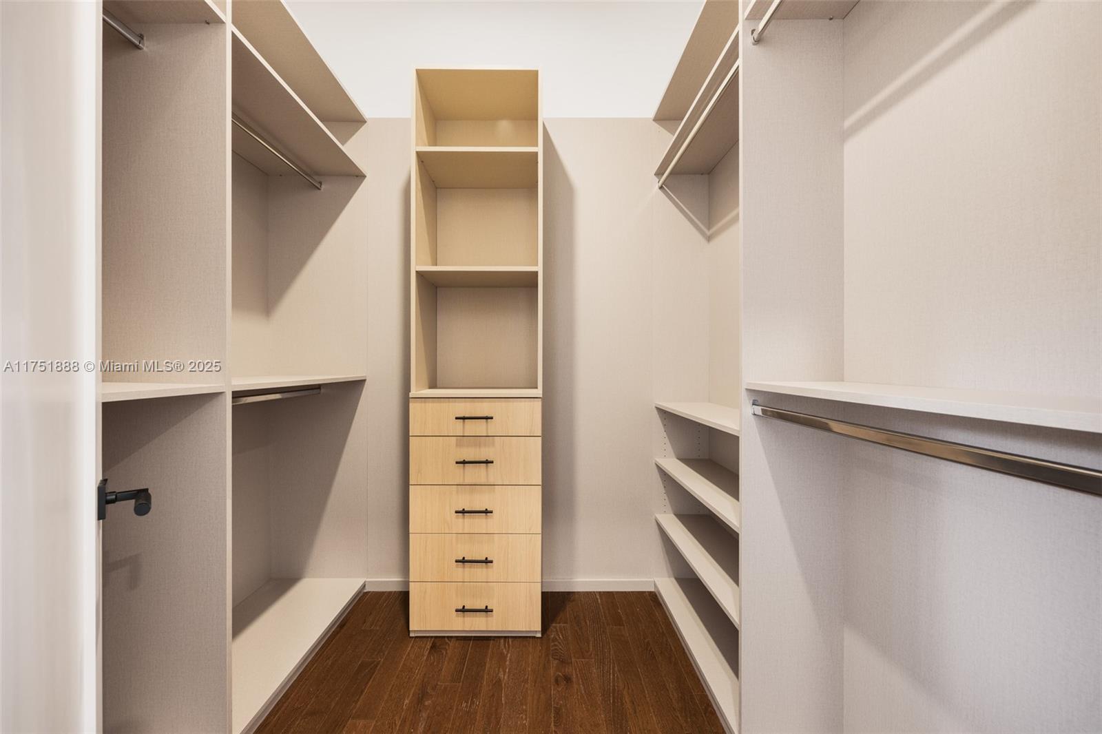 KILLIAN GROVE ESTATES - Residential