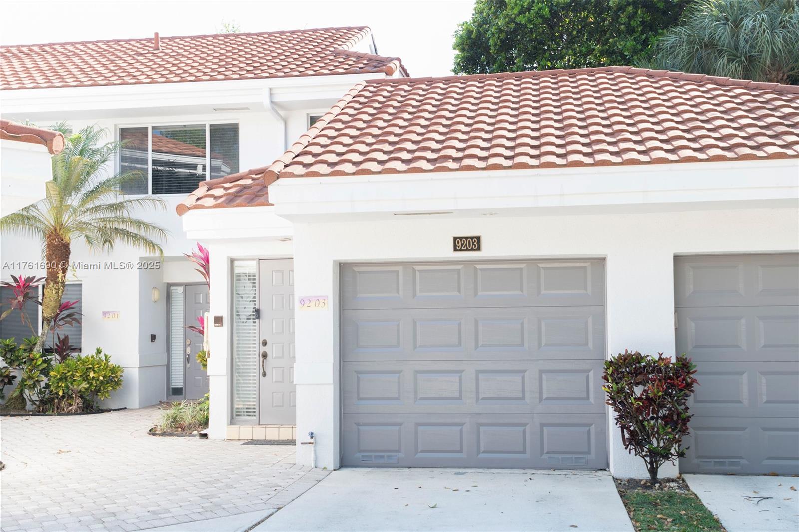 9203 Nw 9th Ct, Plantation, Miami-Dade County, Florida - 1 Bedrooms  
1 Bathrooms - 