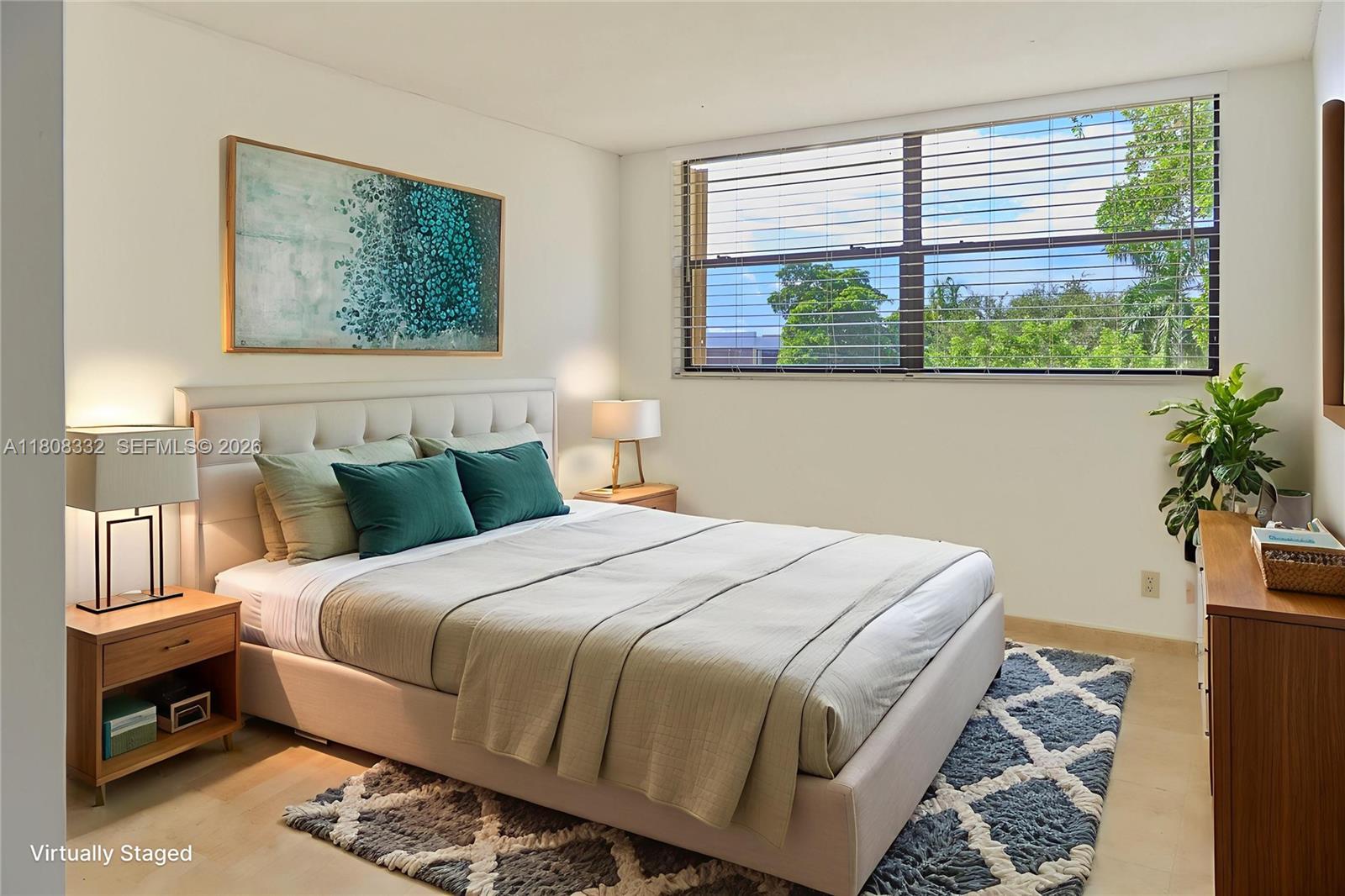 BLDG 5 OF COUNTRY CLUB AP - Residential