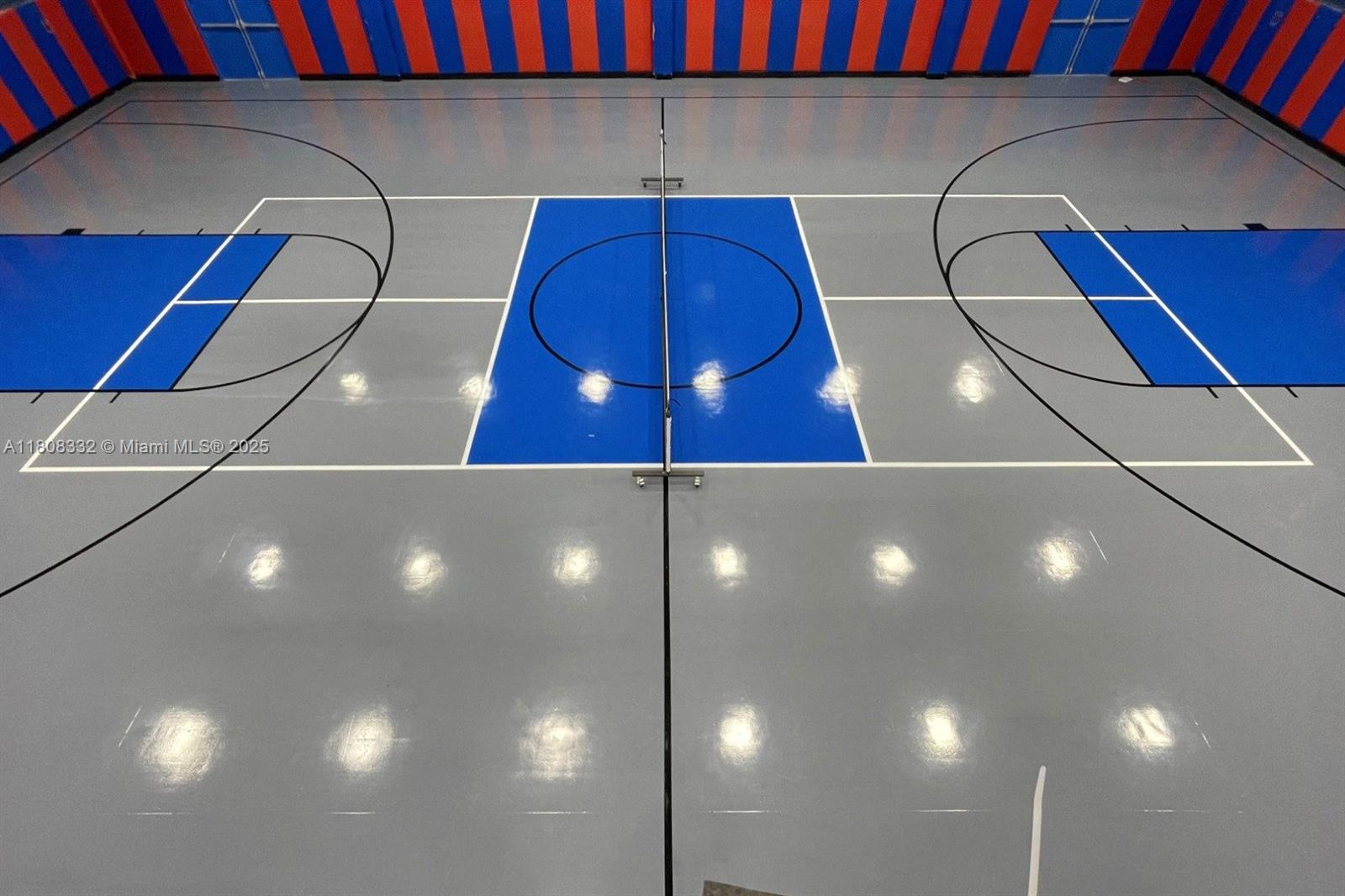 BLDG 5 OF COUNTRY CLUB AP - Residential