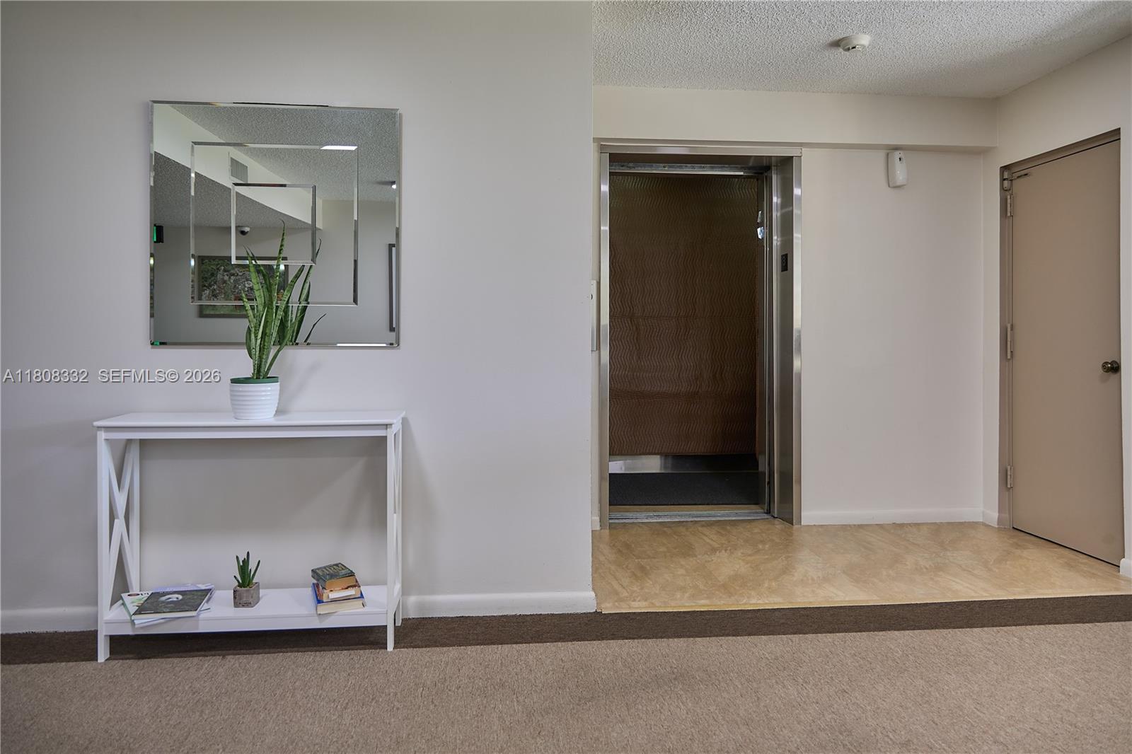 BLDG 5 OF COUNTRY CLUB AP - Residential