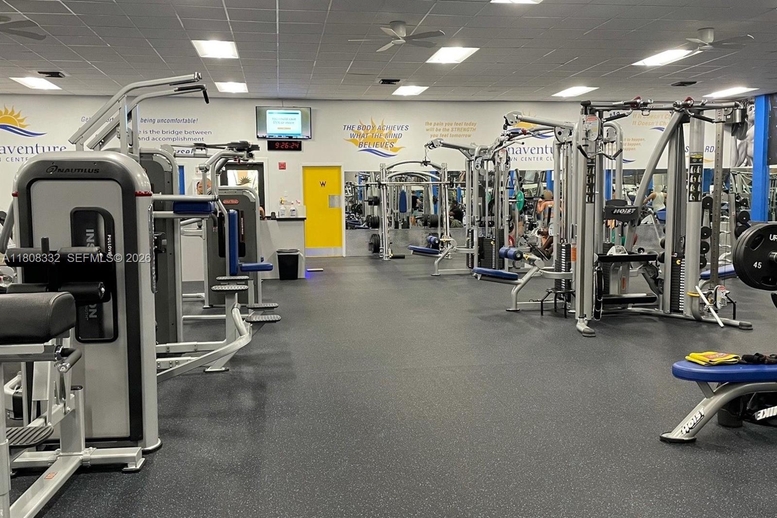 BLDG 5 OF COUNTRY CLUB AP - Residential