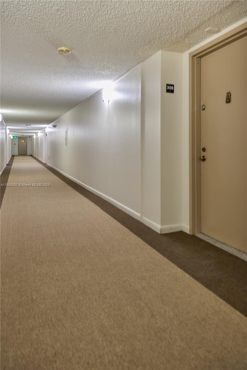 BLDG 5 OF COUNTRY CLUB AP - Residential