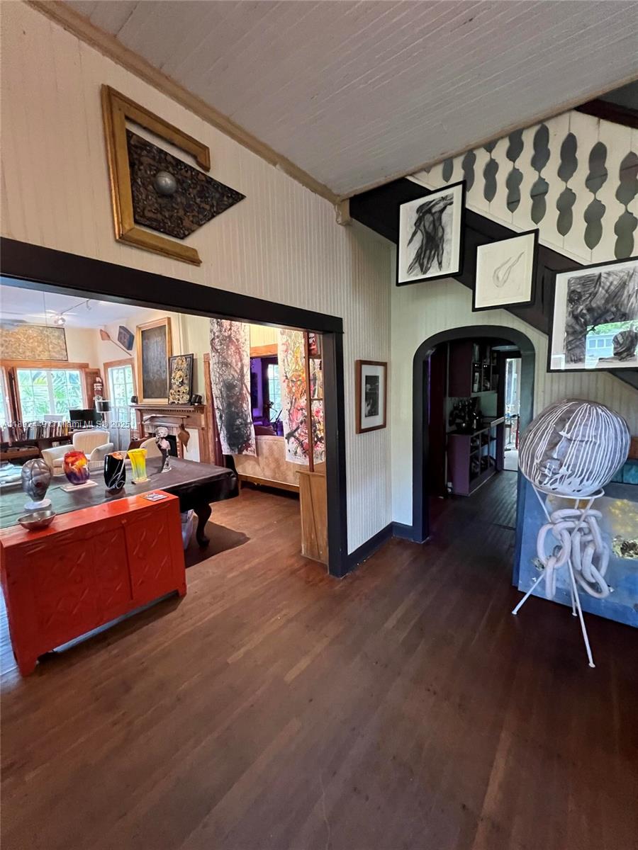 CORAL GABLES RIVIERA SEC - Residential