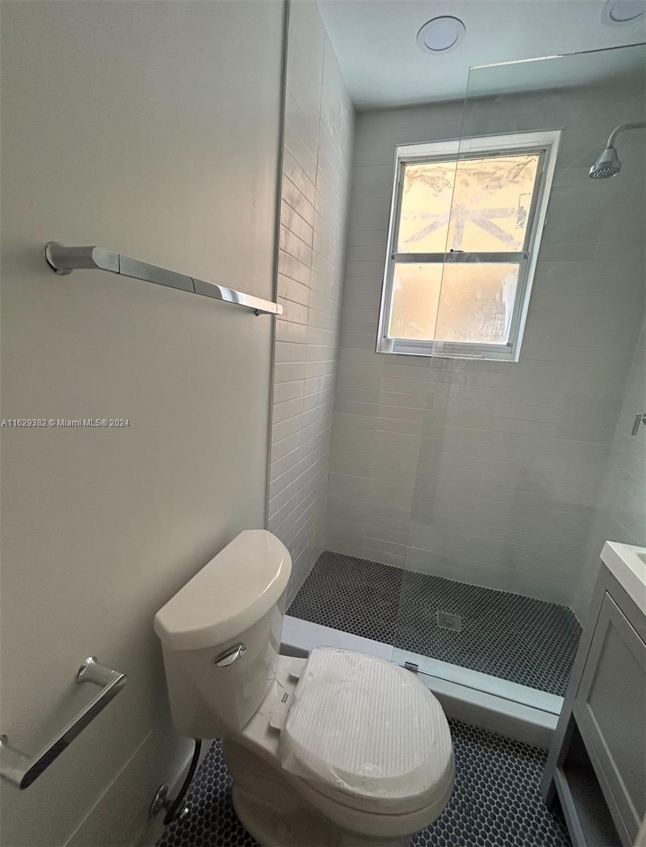 LINCOLN SUB - Residential Lease