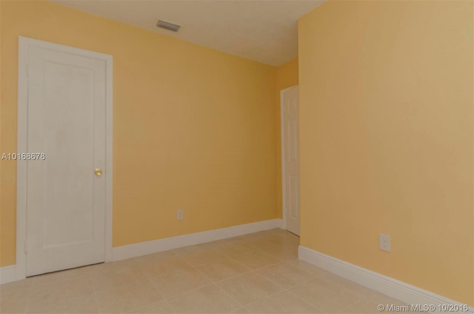 Randall Park 1st Add - Residential