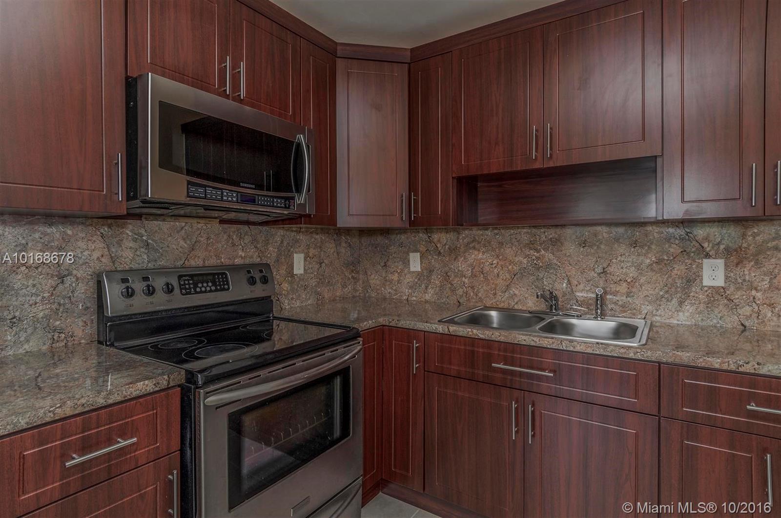 Randall Park 1st Add - Residential