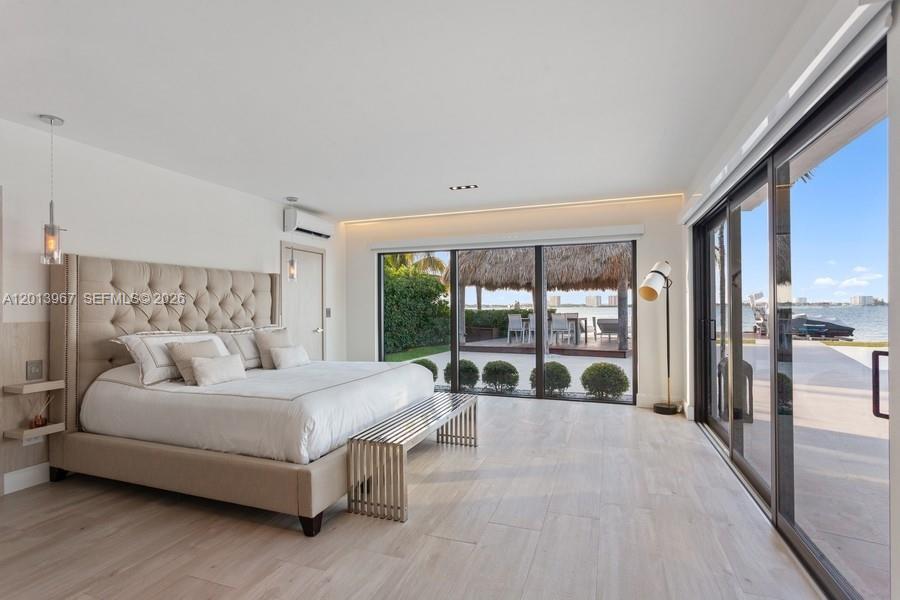BISCAYNE POINT - Residential Lease