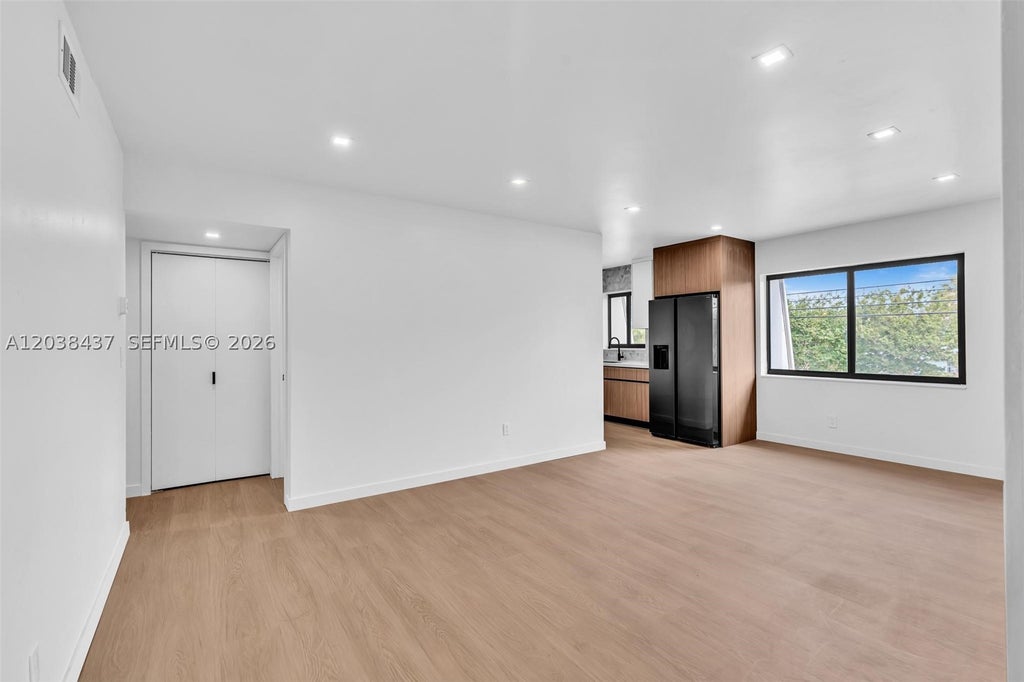 Photo of 1924 NE 26th St #4, Wilton Manors, FL 33305 (MLS # A12038437)