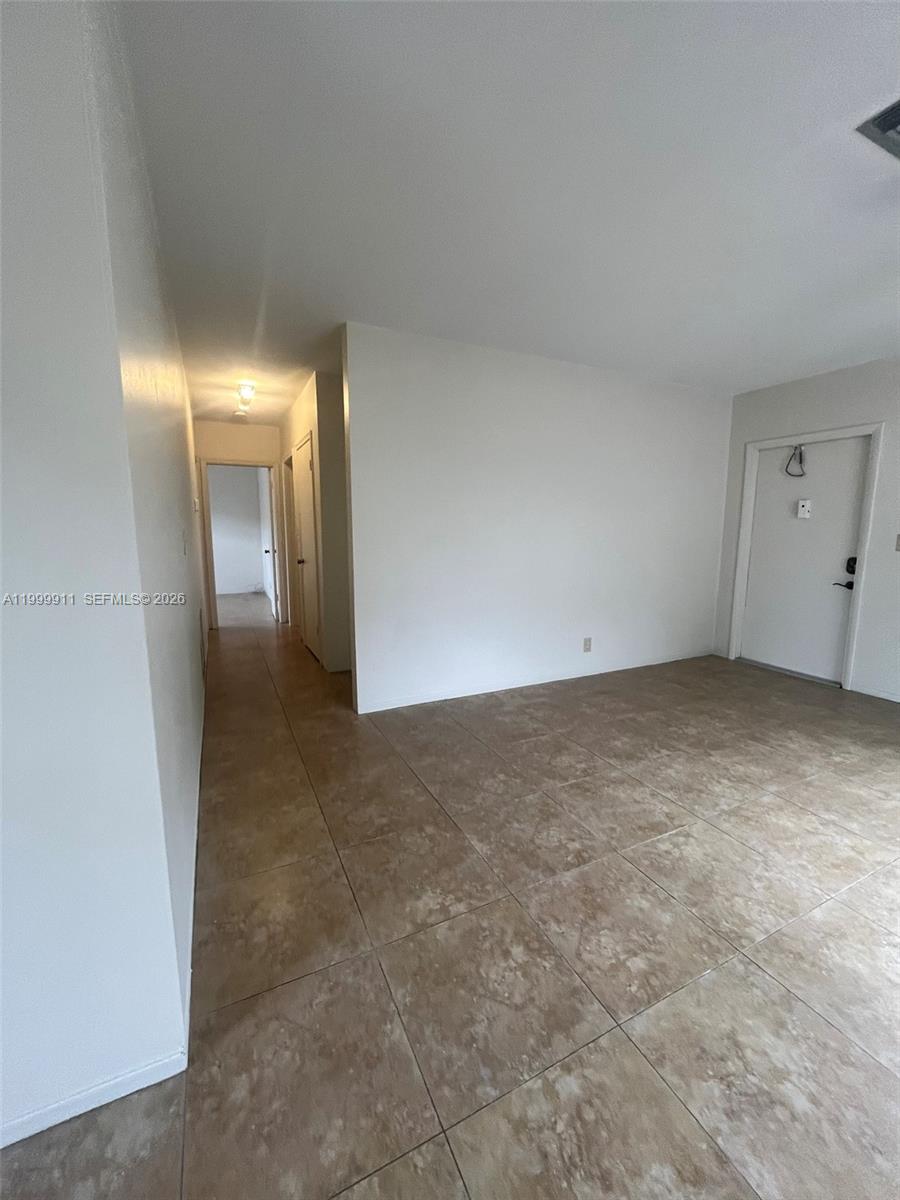 HOLLYWOOD BEACH GARDENS - Residential Income