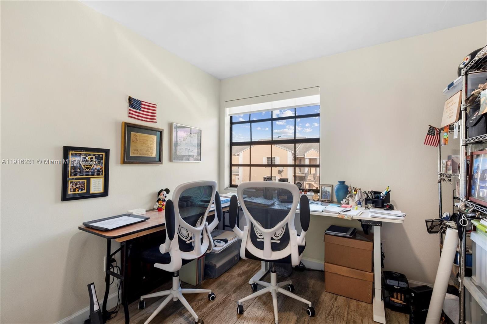 LAKESHORE CONDO #2 - Residential