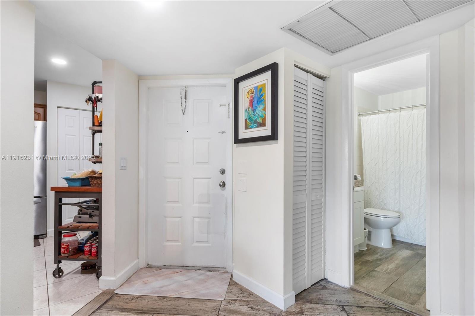 LAKESHORE CONDO #2 - Residential