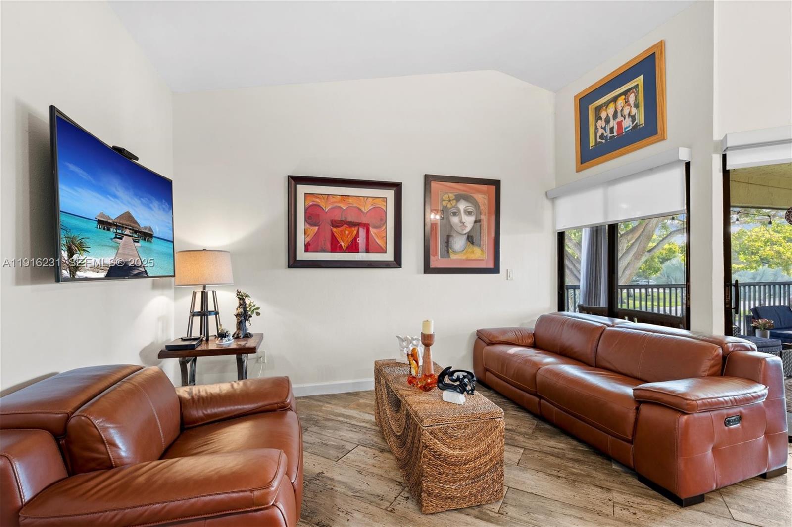 LAKESHORE CONDO #2 - Residential