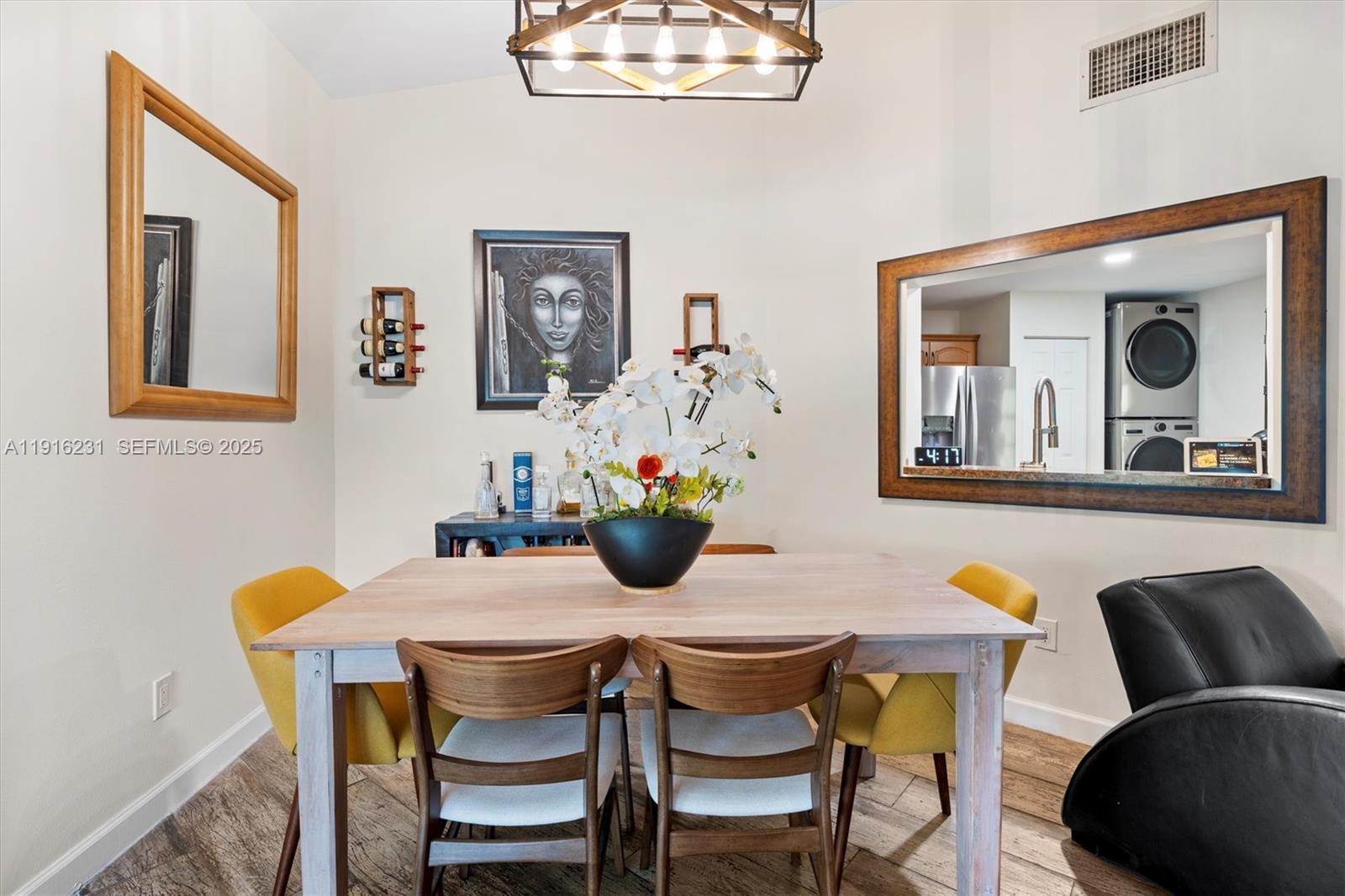 LAKESHORE CONDO #2 - Residential