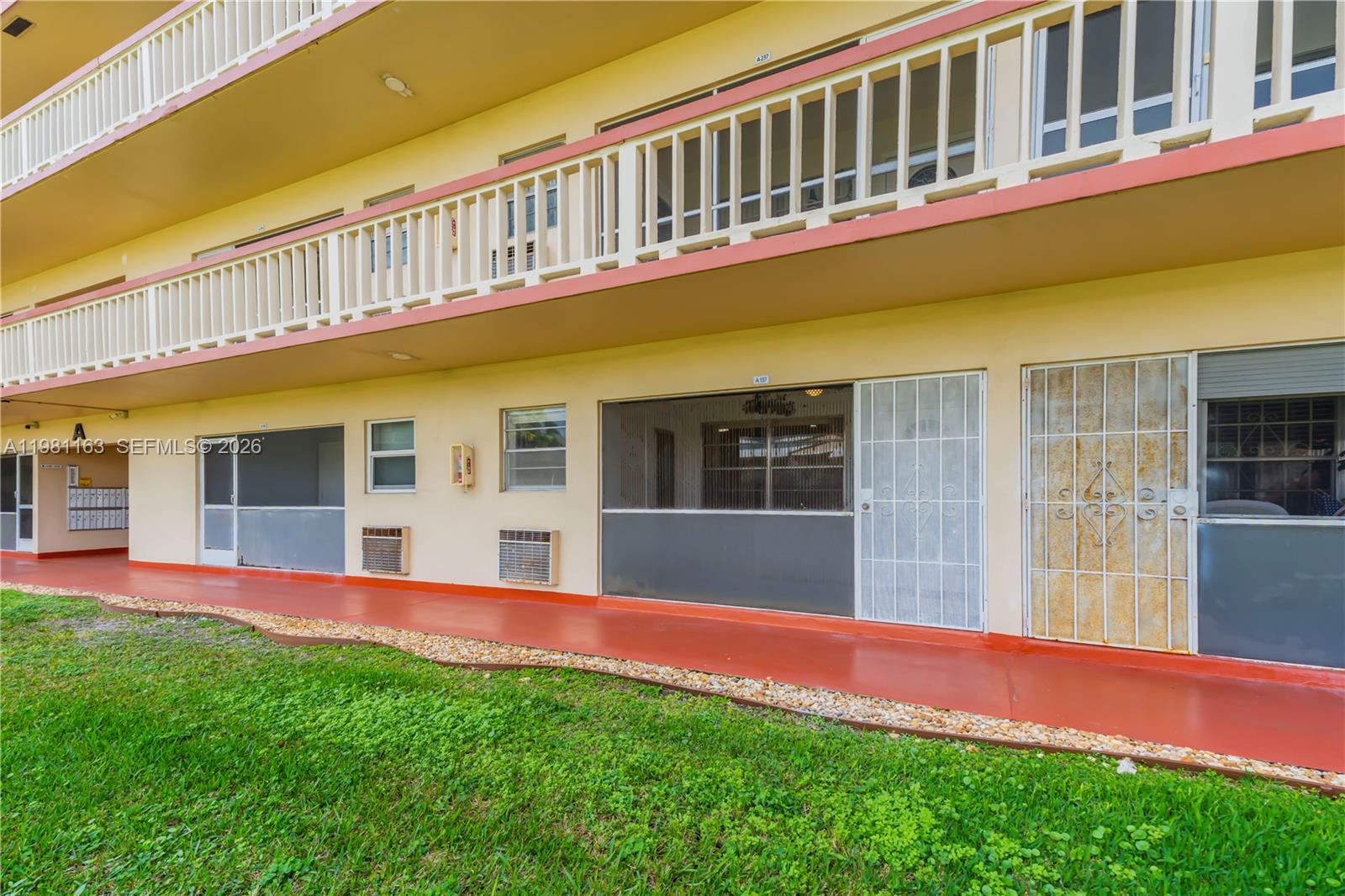 BEVERLY HILLS CONDO NUMBE - Residential