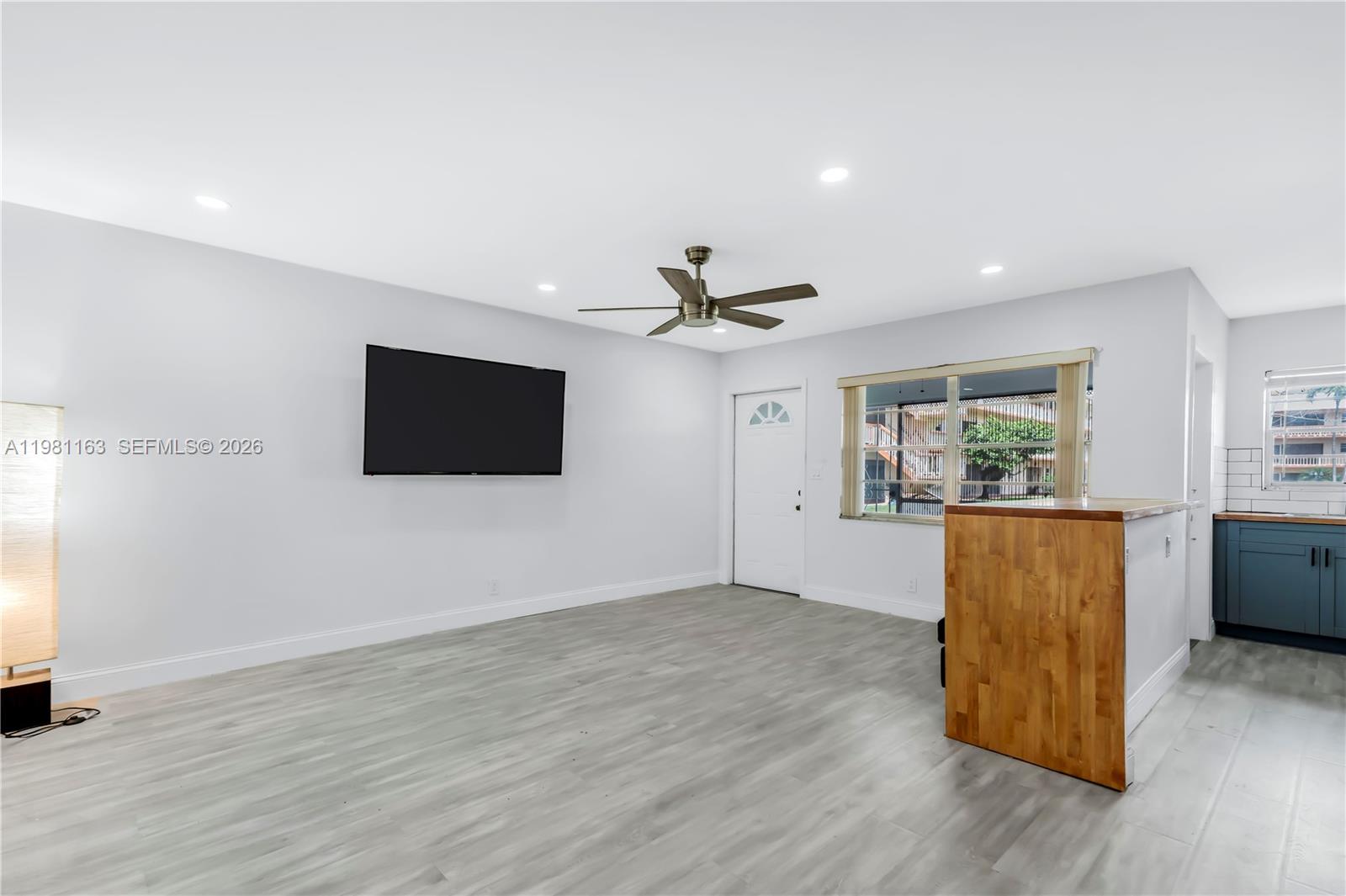 BEVERLY HILLS CONDO NUMBE - Residential