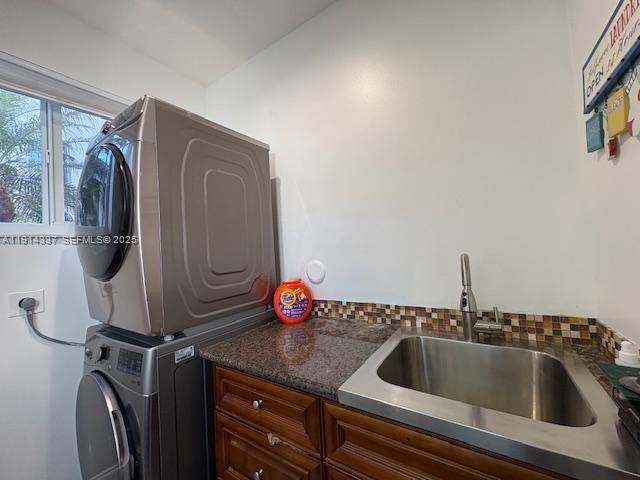 SECTOR 6 EAST - Residential