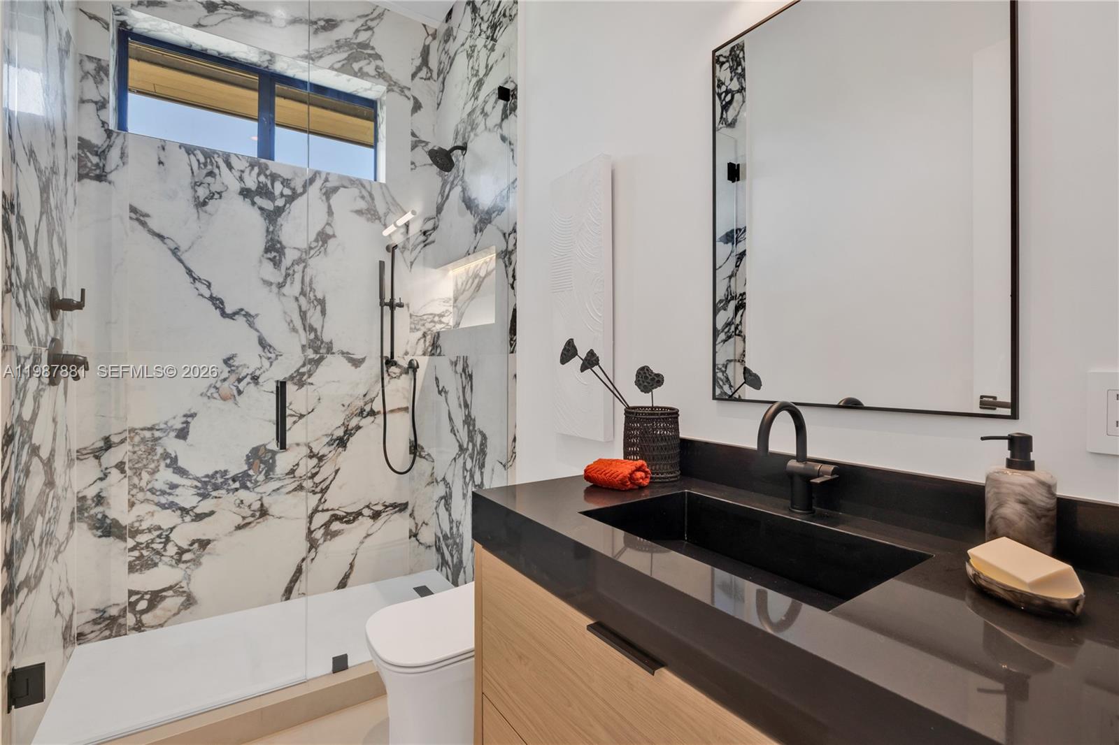 BELLE MEADE OF MIA SEC 1 - Residential