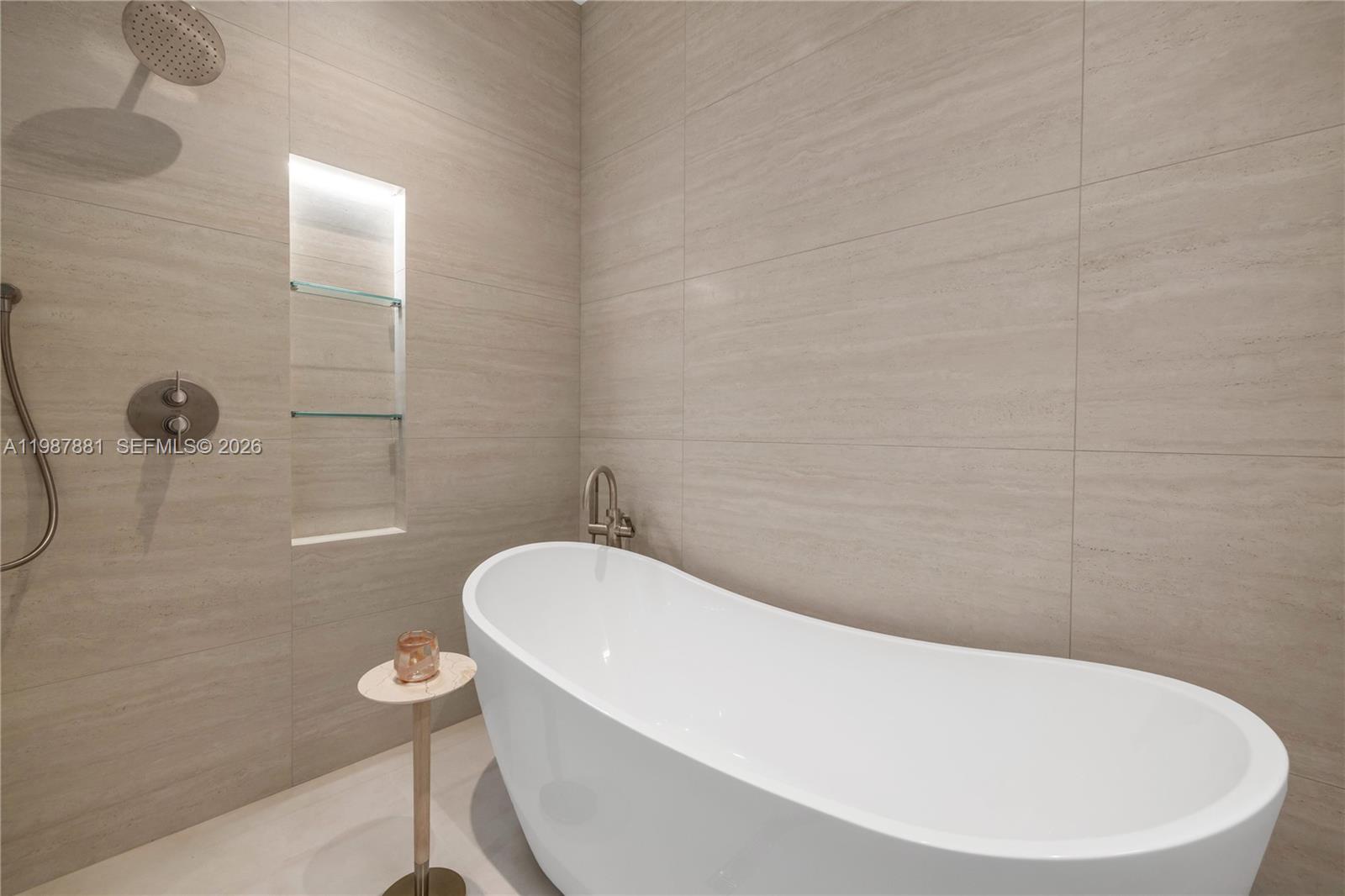 BELLE MEADE OF MIA SEC 1 - Residential