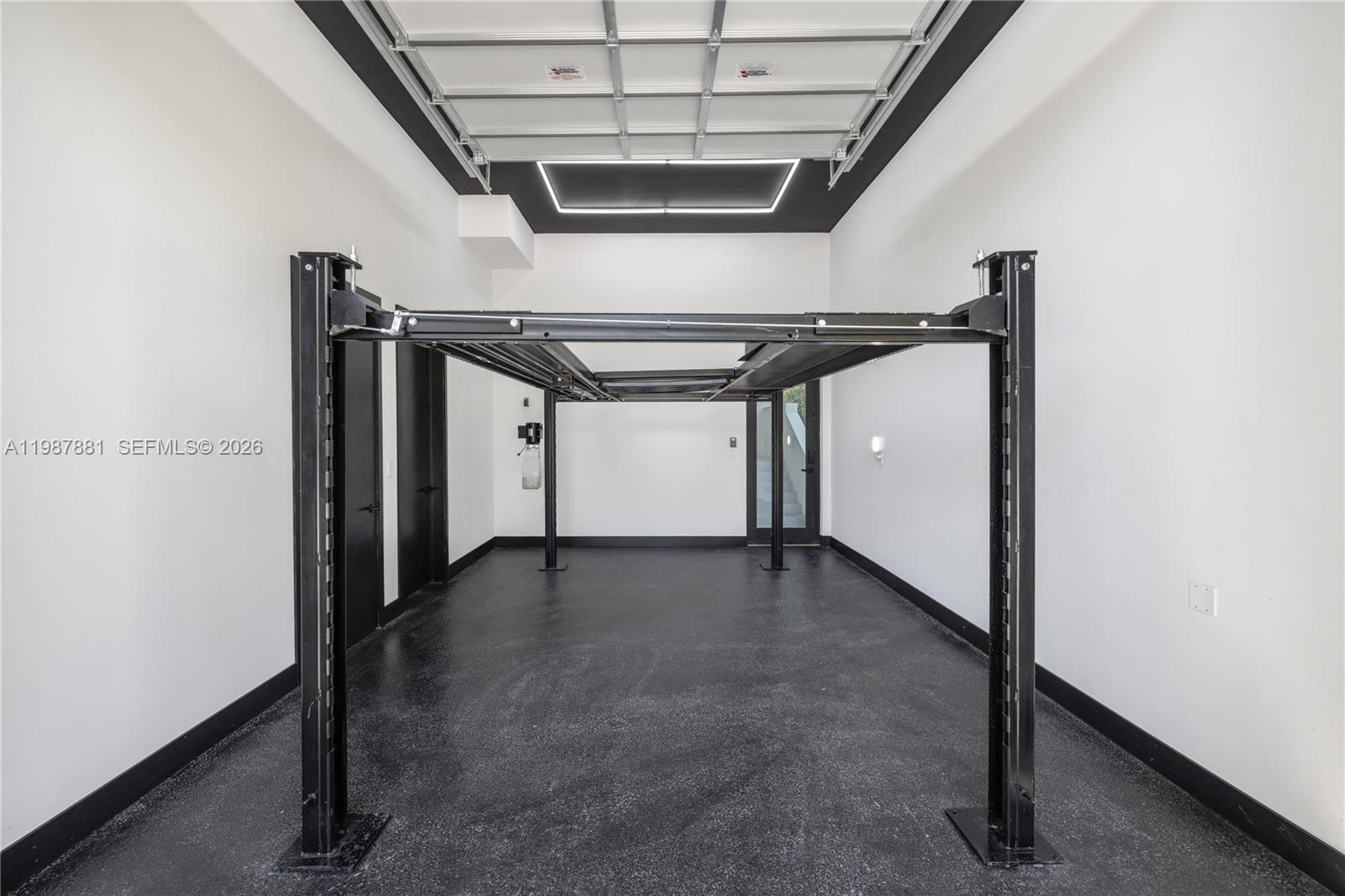 BELLE MEADE OF MIA SEC 1 - Residential