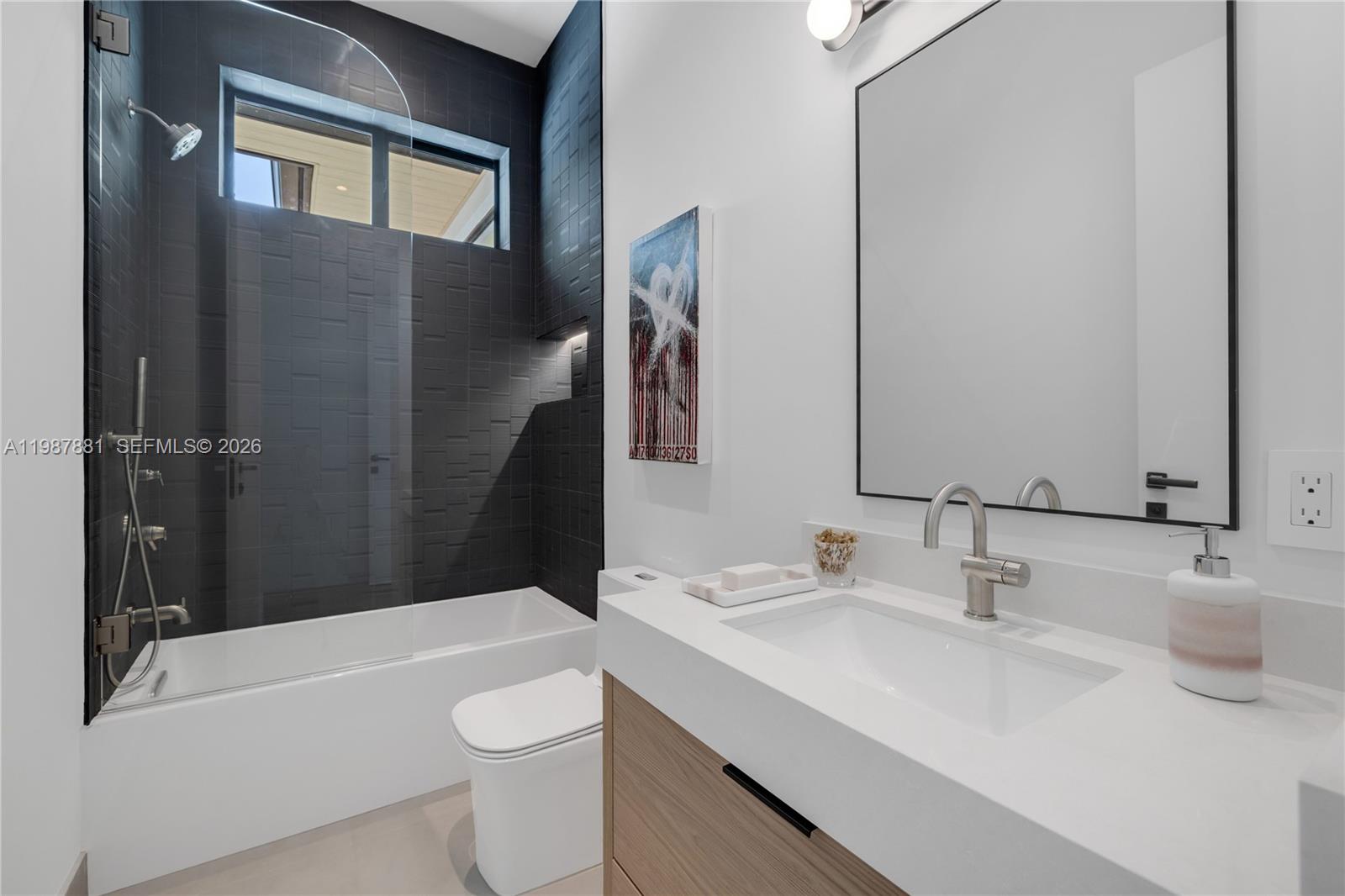 BELLE MEADE OF MIA SEC 1 - Residential