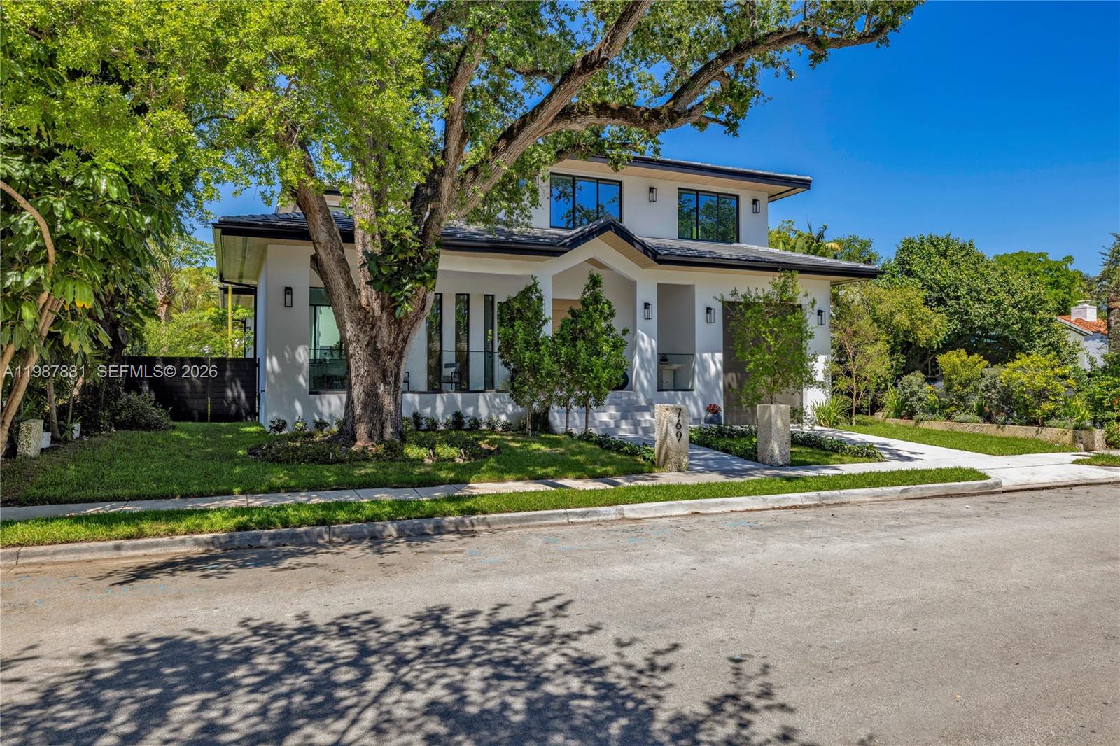 BELLE MEADE OF MIA SEC 1 - Residential