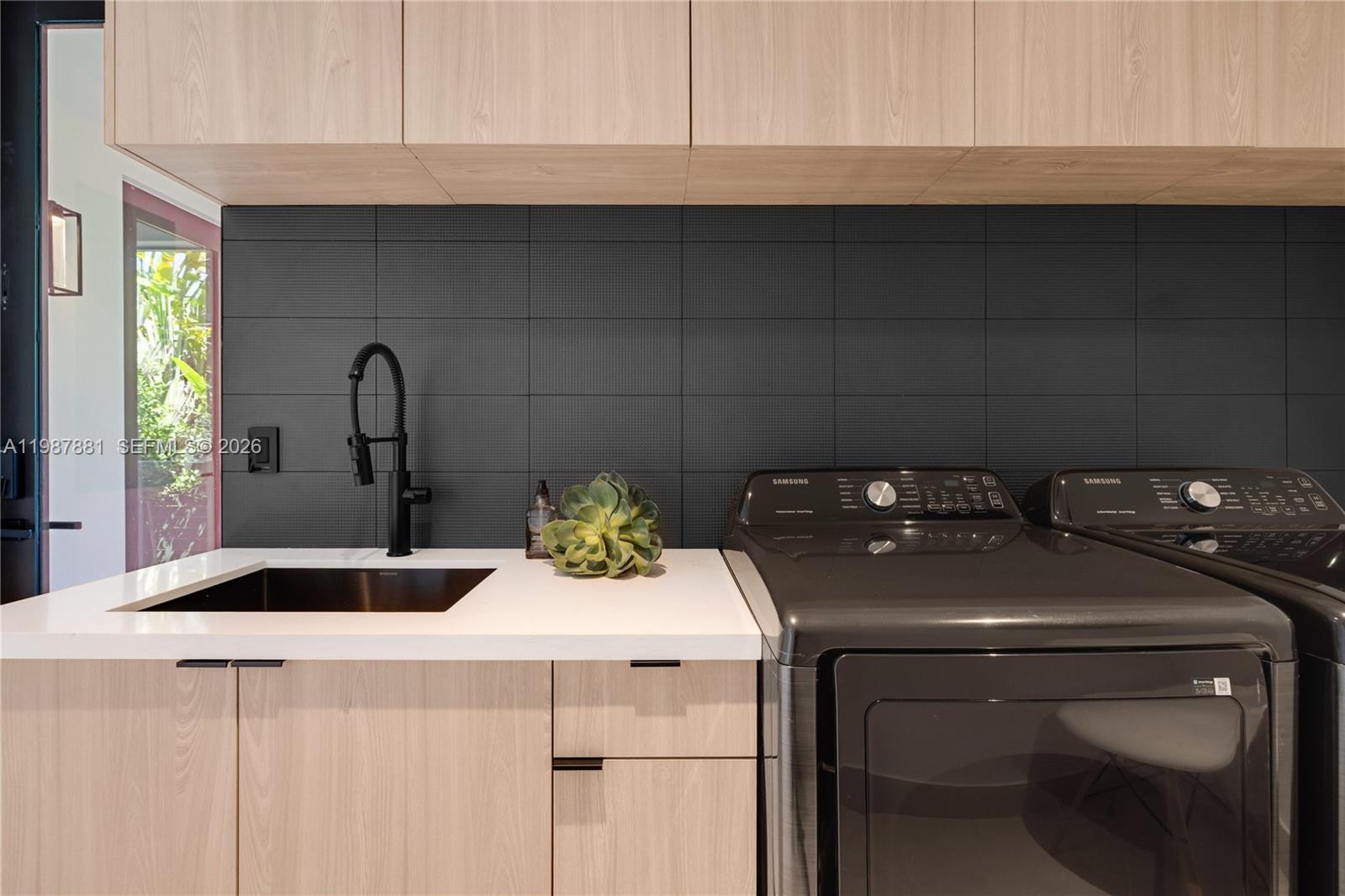 BELLE MEADE OF MIA SEC 1 - Residential