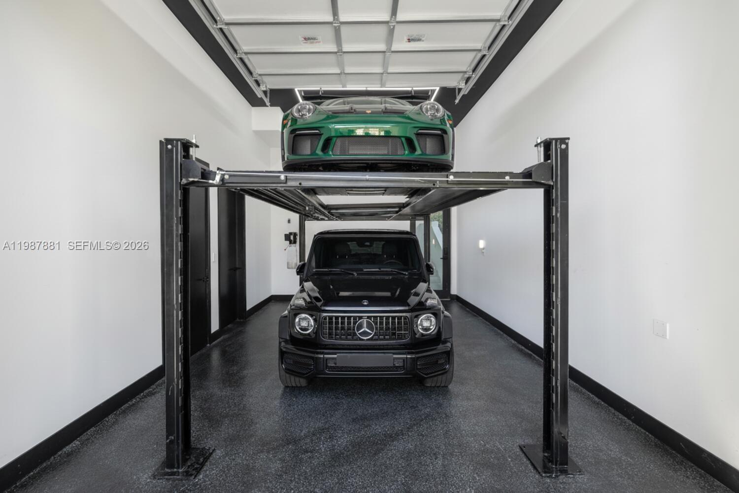 BELLE MEADE OF MIA SEC 1 - Residential