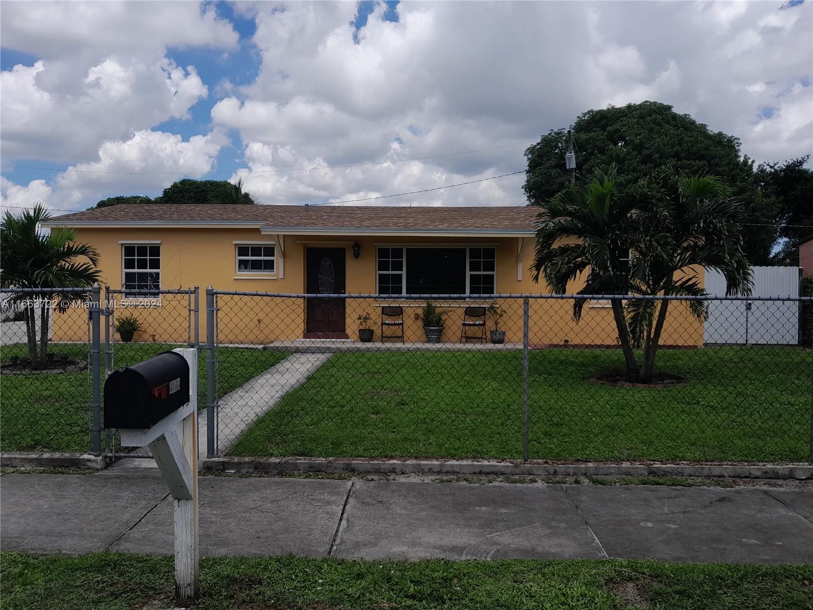 2911 Nw 158th St St, Miami Gardens, Broward County, Florida - 4 Bedrooms  
2 Bathrooms - 