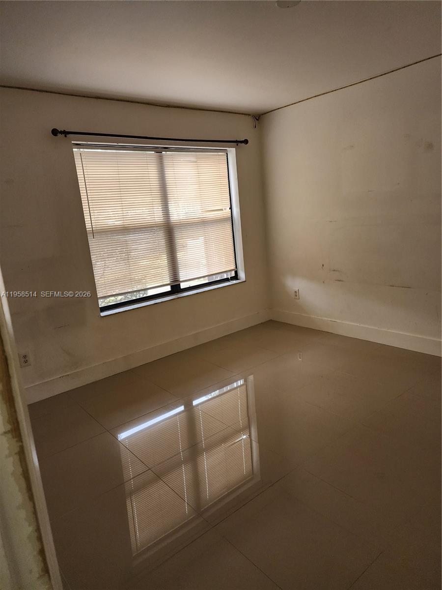 PALM AIRE GARDENS CONDO - Residential Lease