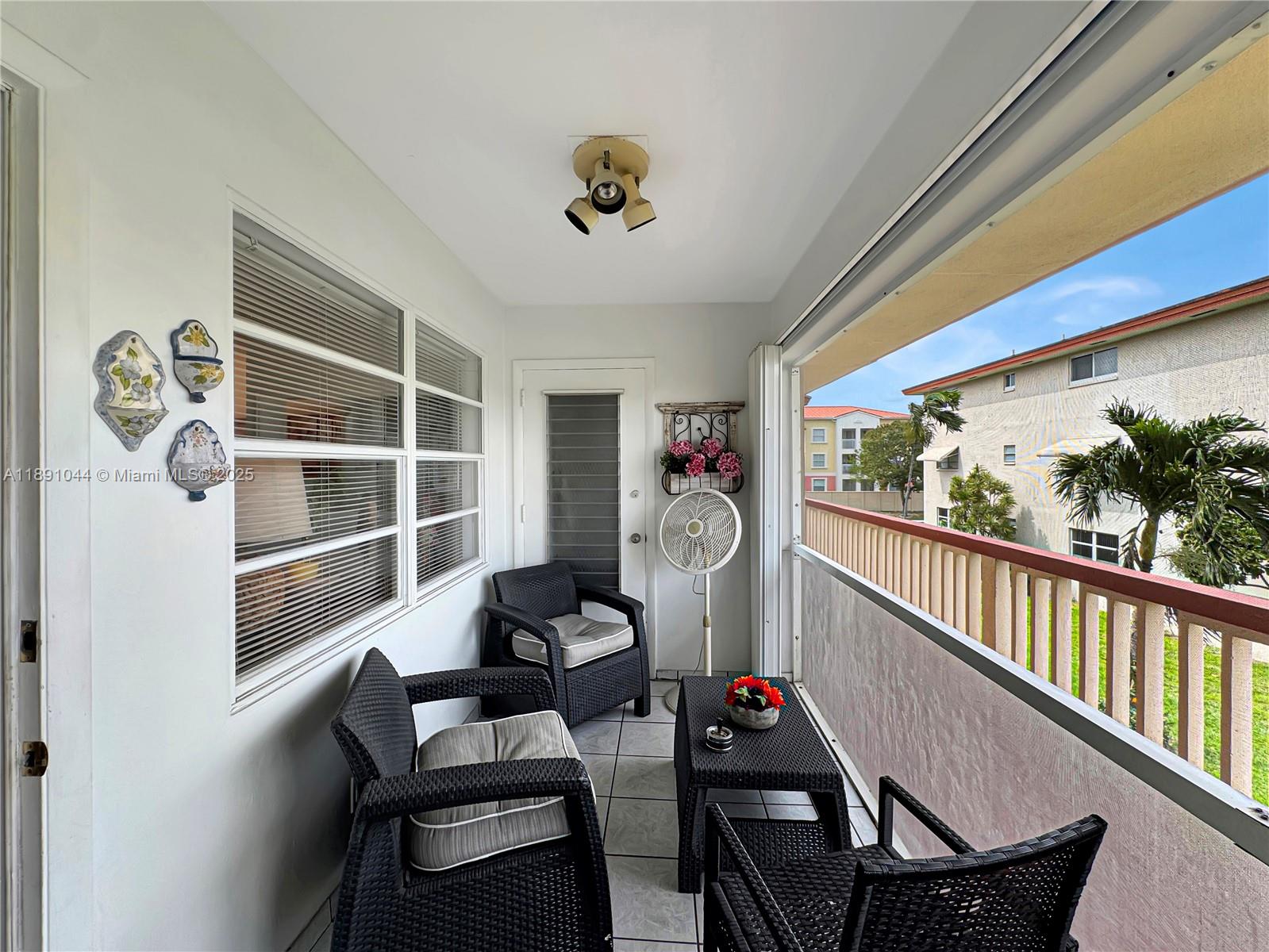 BEVERLY HILLS CONDO NUMBE - Residential