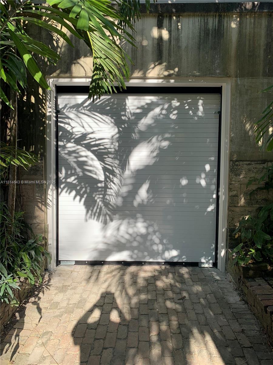 SCHENLEY PARK SEC 2 - Residential Lease