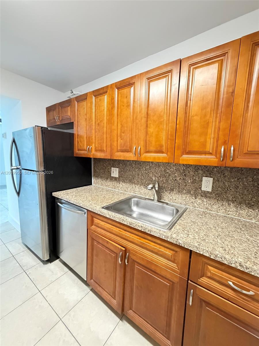 8200 SW 210th St 213
