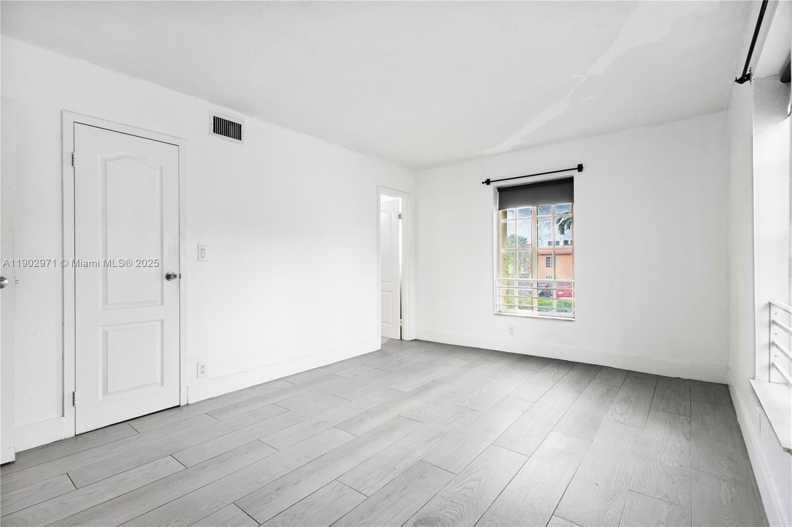 DORAL GARDENS II CONDO - Residential