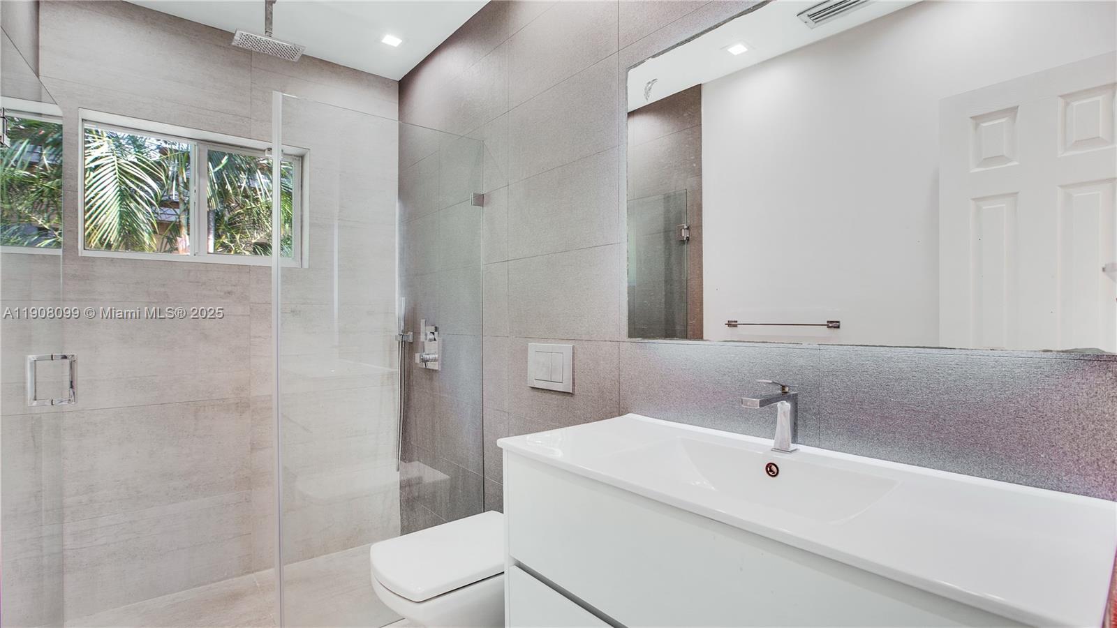 CORAL GABLES RIVIERA SEC - Residential Lease