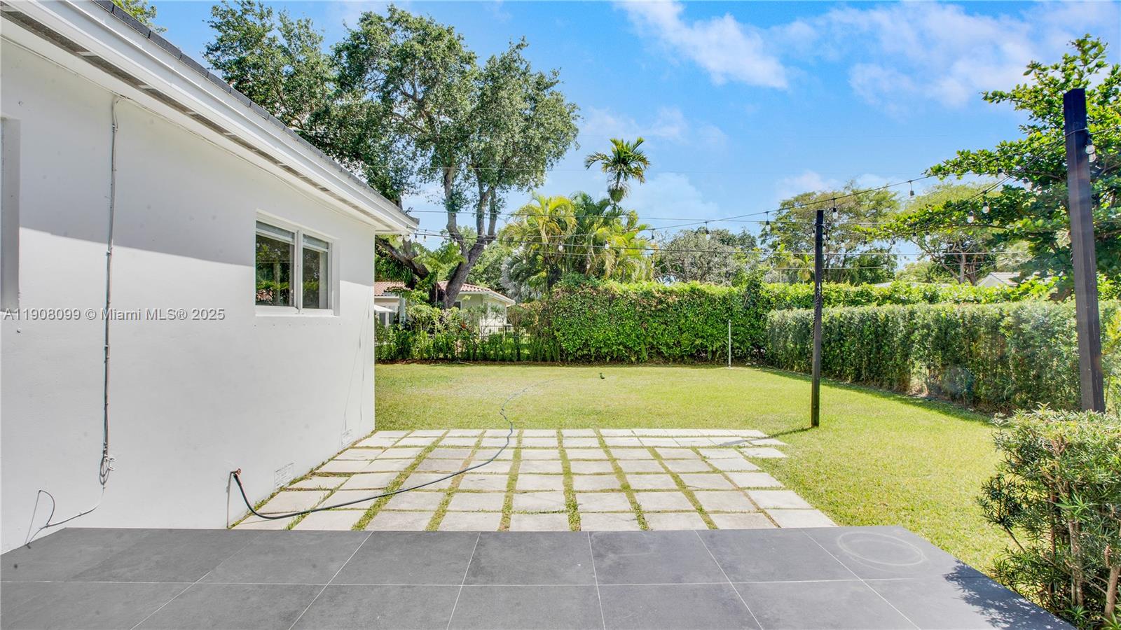 CORAL GABLES RIVIERA SEC - Residential Lease