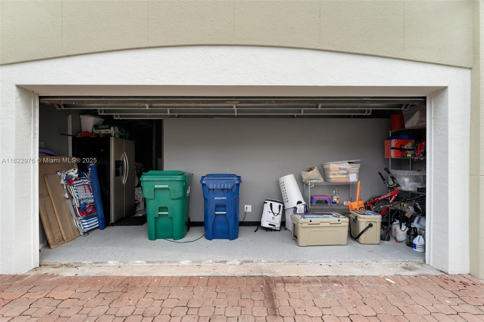 THE TOWNHOMES OF QUAYSIDE - Residential Lease