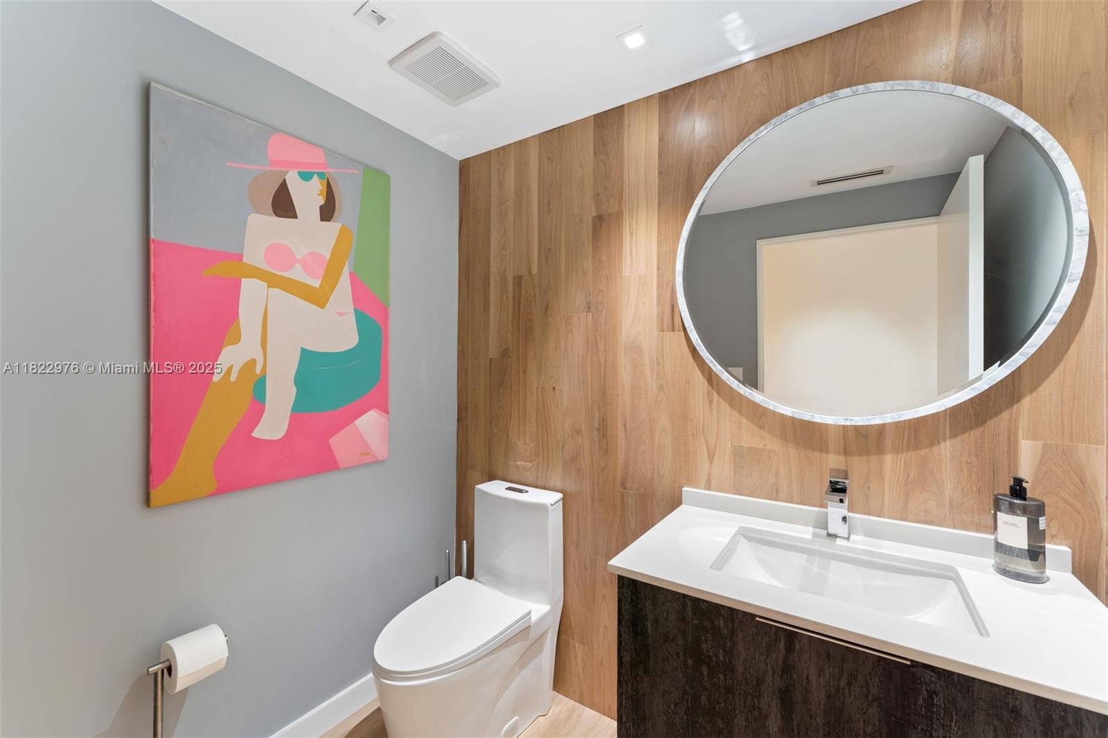 THE TOWNHOMES OF QUAYSIDE - Residential Lease