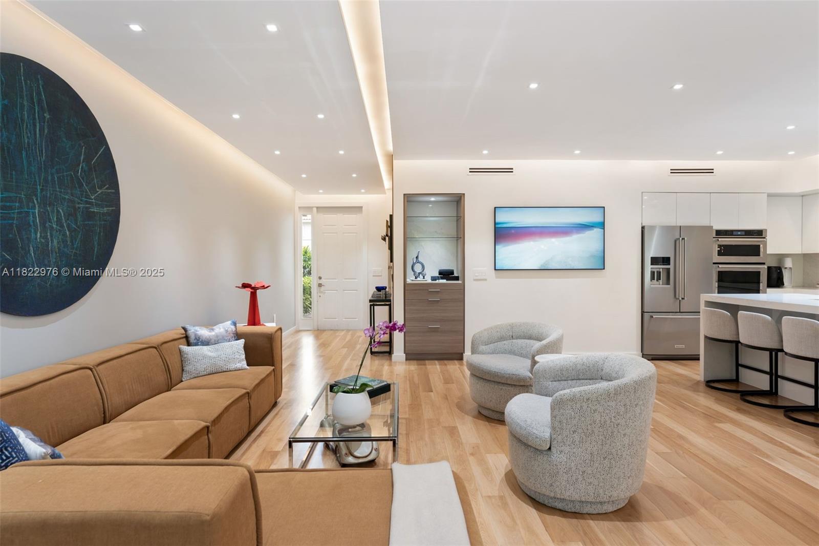 THE TOWNHOMES OF QUAYSIDE - Residential Lease