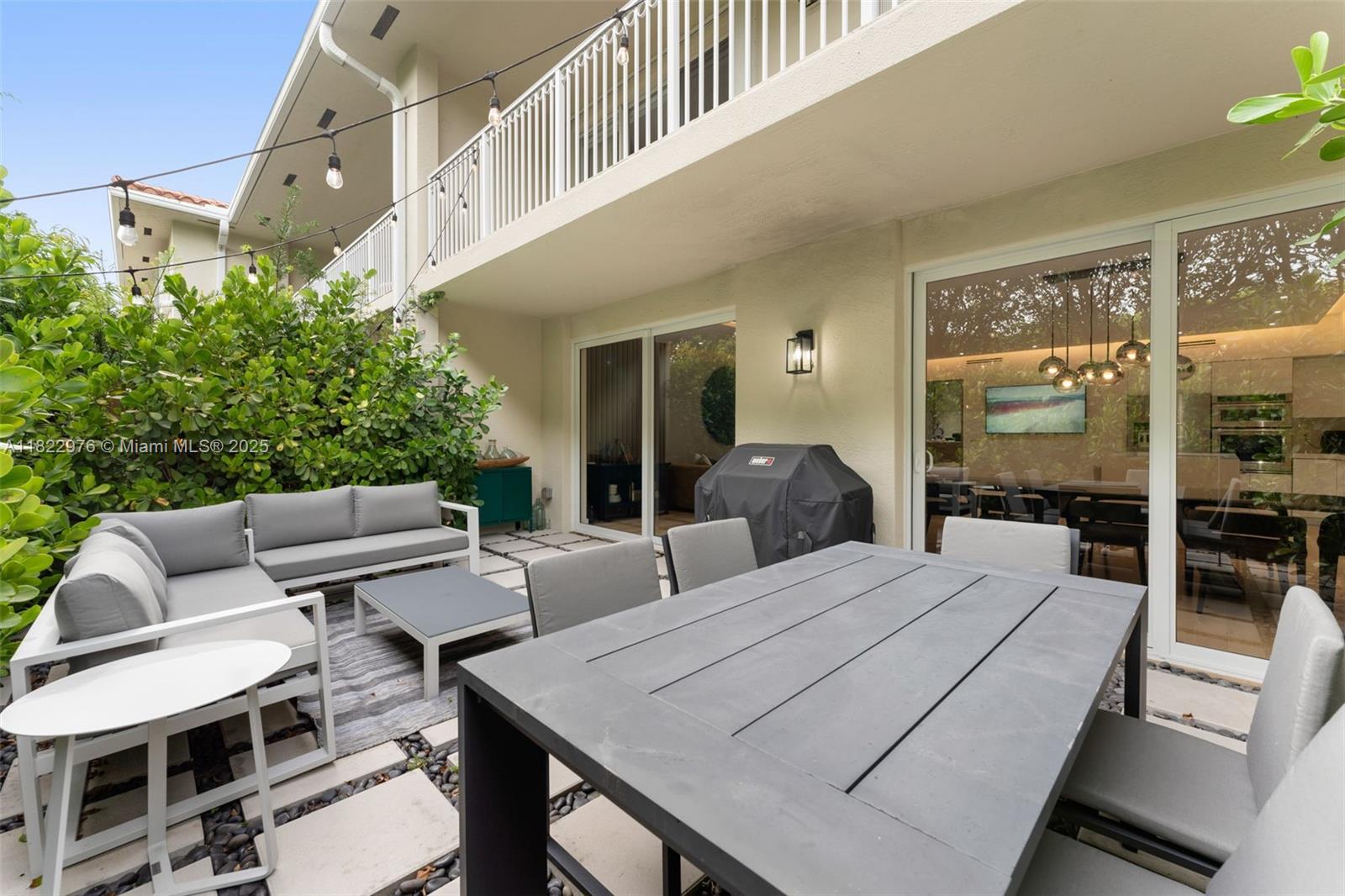 THE TOWNHOMES OF QUAYSIDE - Residential Lease