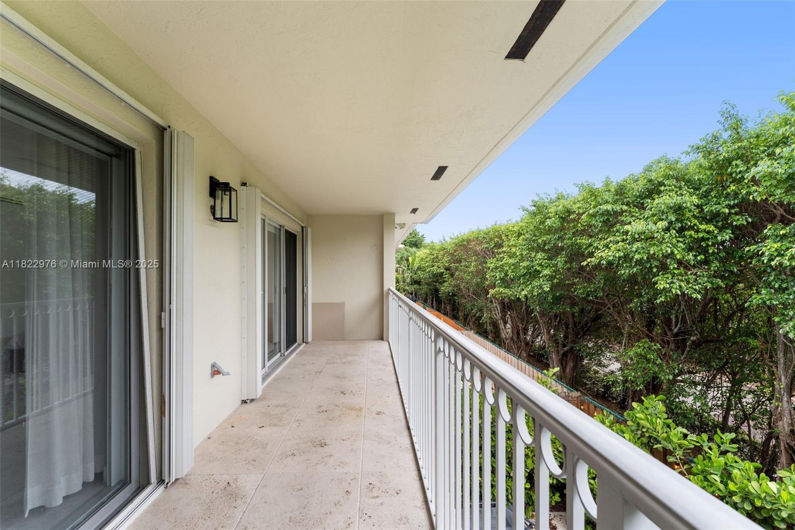 THE TOWNHOMES OF QUAYSIDE - Residential Lease