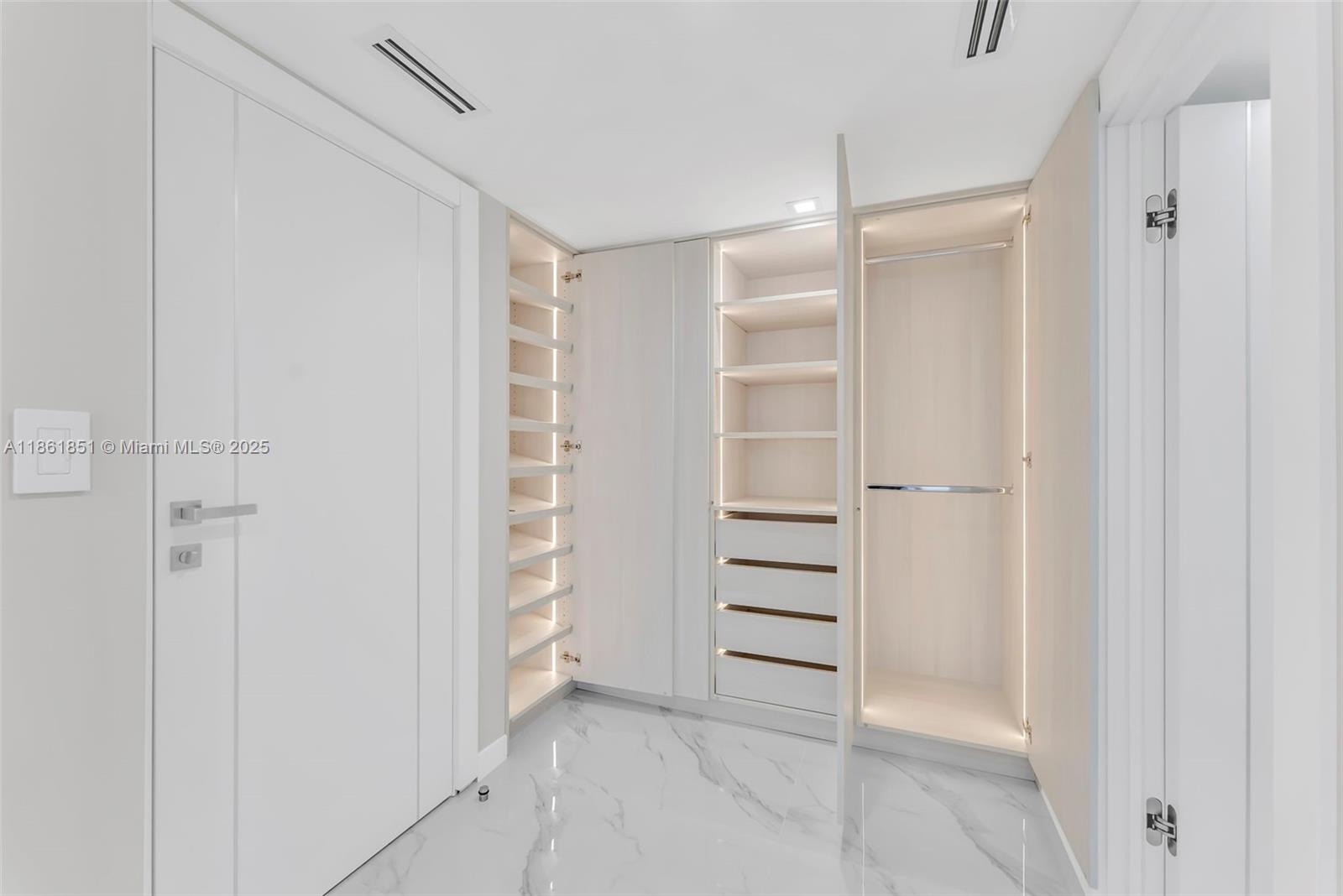 WINSTON TOWERS 200 CONDO - Residential